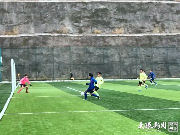 足球冠军球队_足球冠军叫什么名字_足球冠军氛围