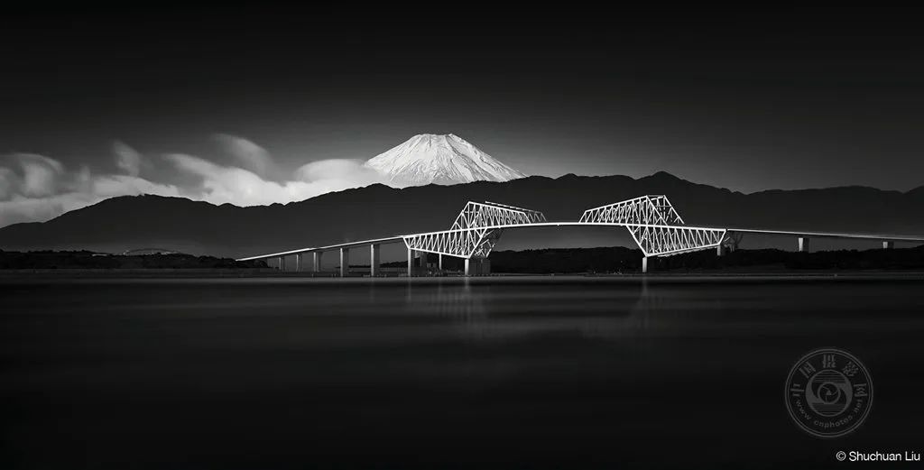 日本东京湾游泳_印度游泳东京湾冠军_东京湾运动员